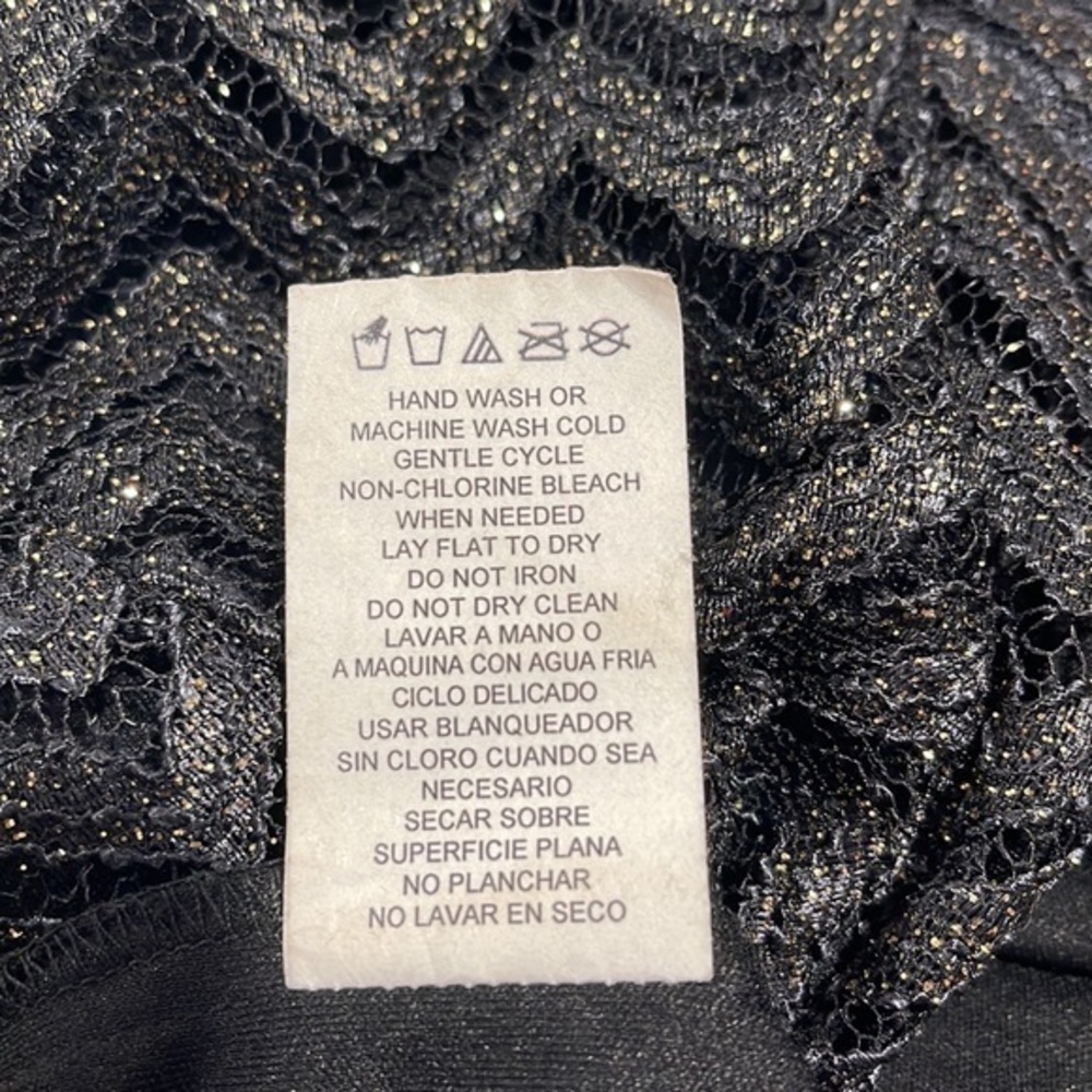 Morgan & Co. Black and Gold Dress‎ Size 10 - Picture 6 of 6